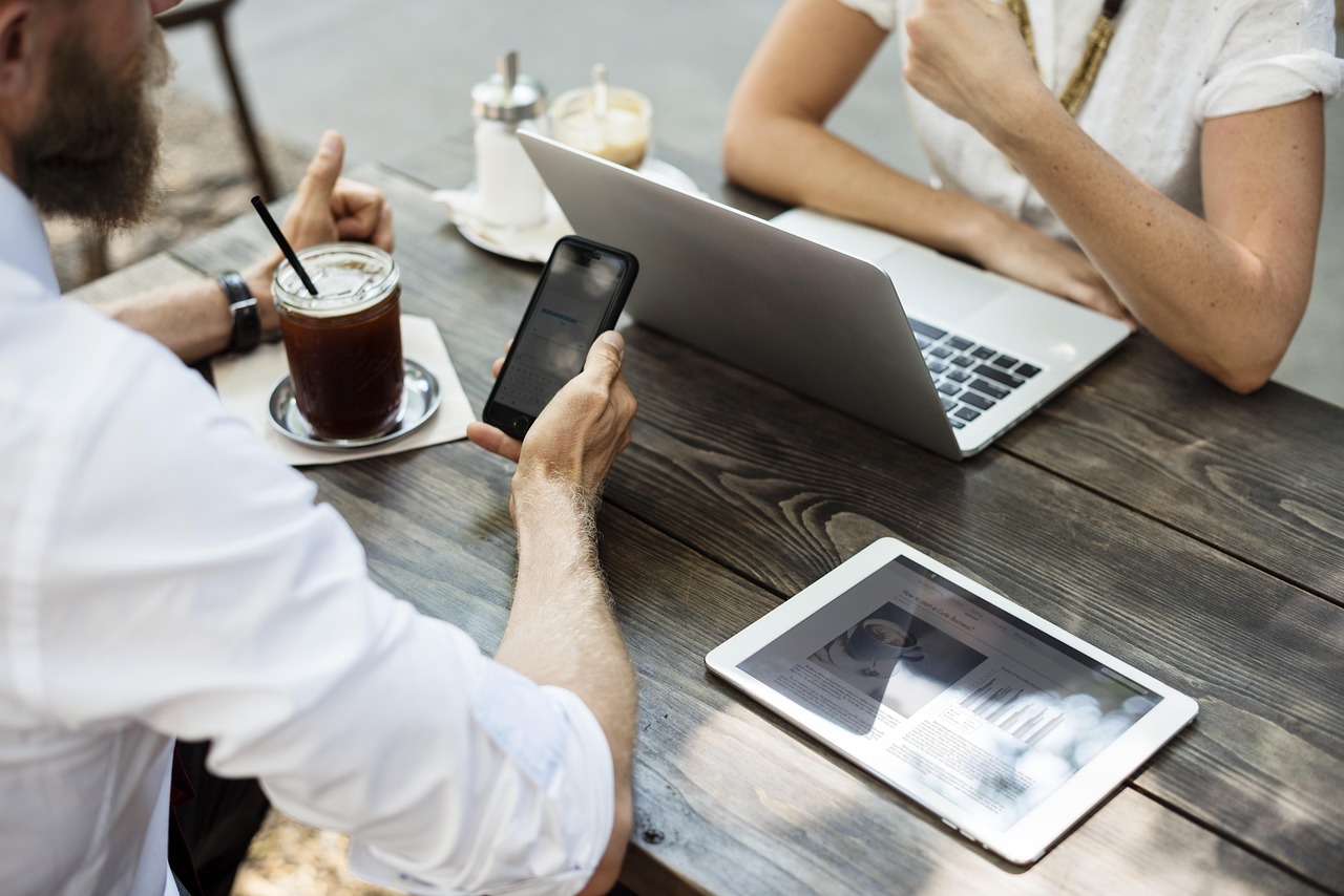 online marketplace analytics laptop